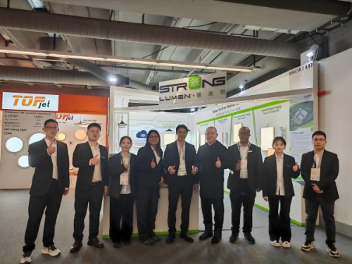 法兰克福展之后,强流明在做什么判断?